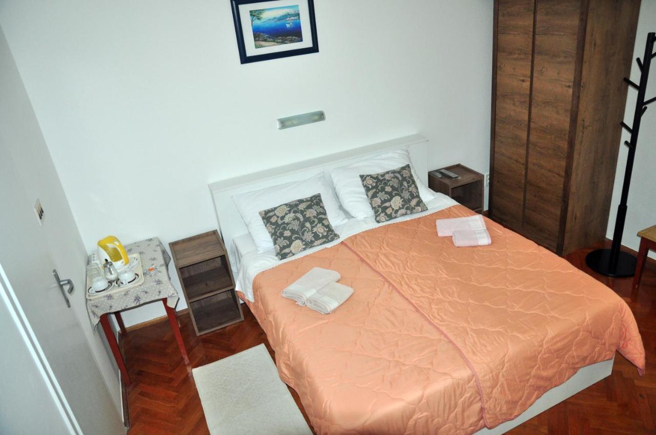 Rose Rooms At Island Of Rab Banjol Ngoại thất bức ảnh