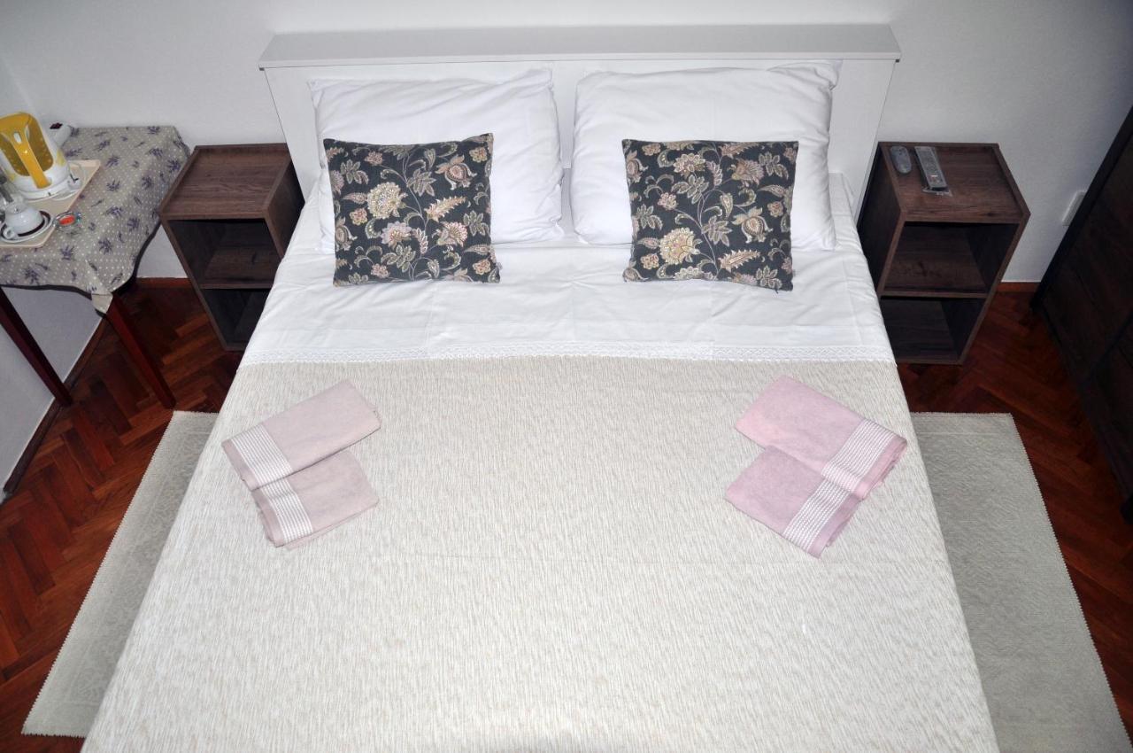 Rose Rooms At Island Of Rab Banjol Ngoại thất bức ảnh