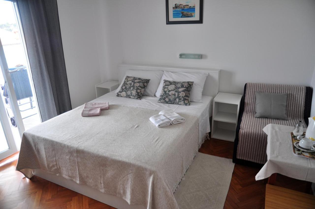 Rose Rooms At Island Of Rab Banjol Ngoại thất bức ảnh