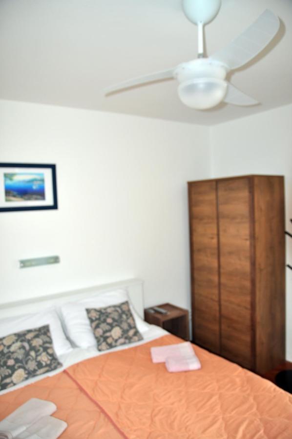 Rose Rooms At Island Of Rab Banjol Ngoại thất bức ảnh